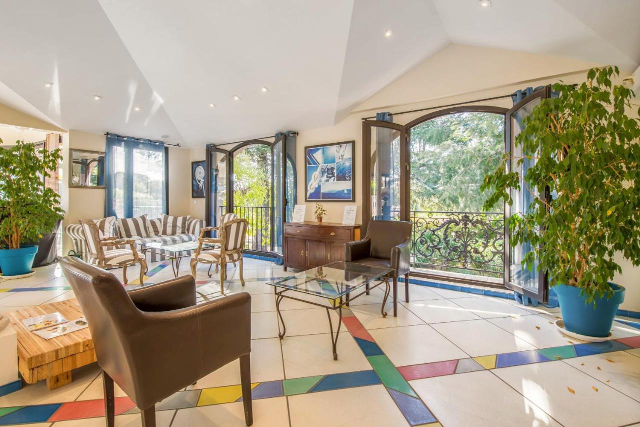 Résidence Pierre&vacances Les Parcs De Appart hôtel Grimaud