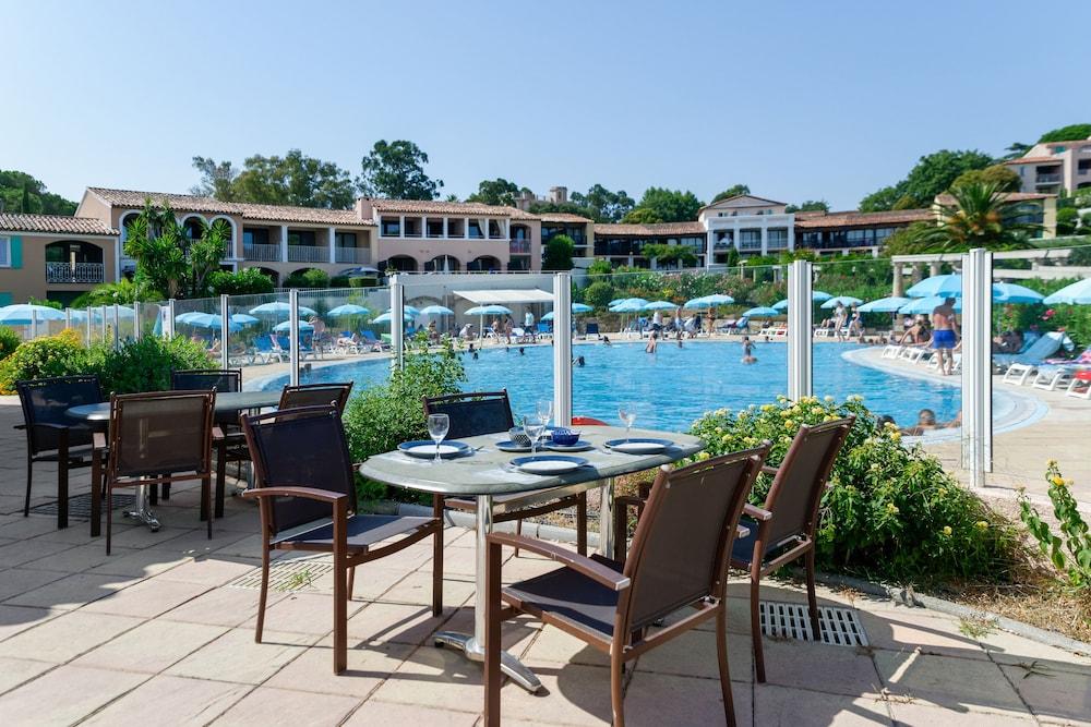 Appart hôtel Résidence Pierre&vacances Les Parcs De 3*